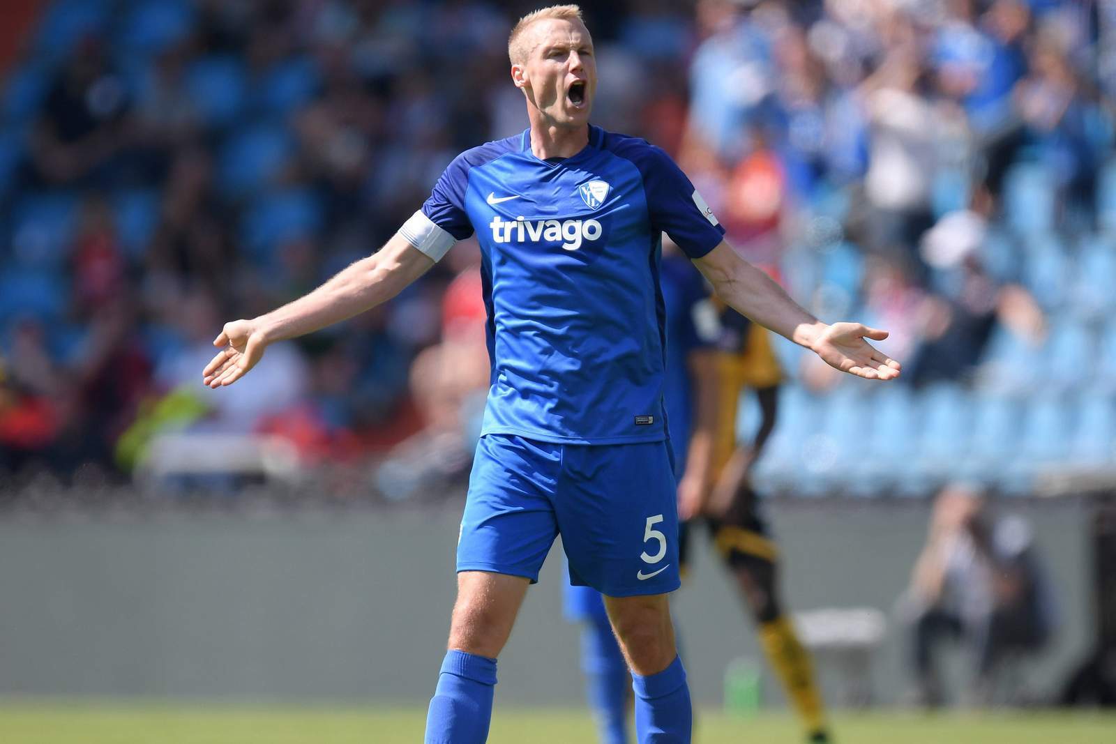 刚刚！今夜罗马主帅复盘——德国杯节点到来转折点斯图加特主帅复盘，波特兰开拓者关键时刻门线救险的简单介绍