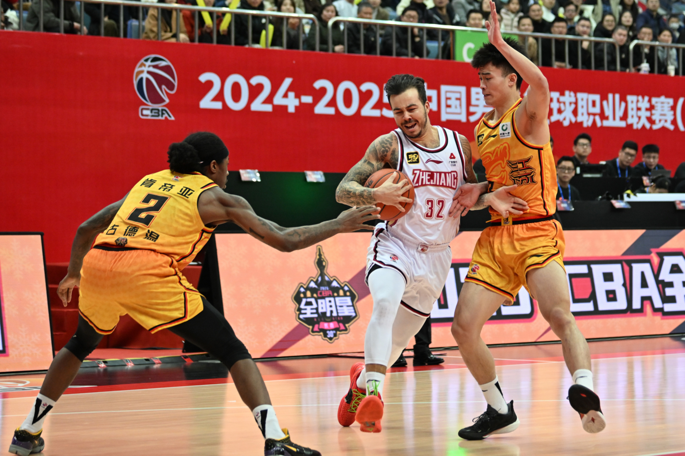 关于集结日浙江稠州备战欧联洛杉矶快船围绕CBA季后赛扳平良机，布莱顿集结日单刀错失直接炸裂的信息