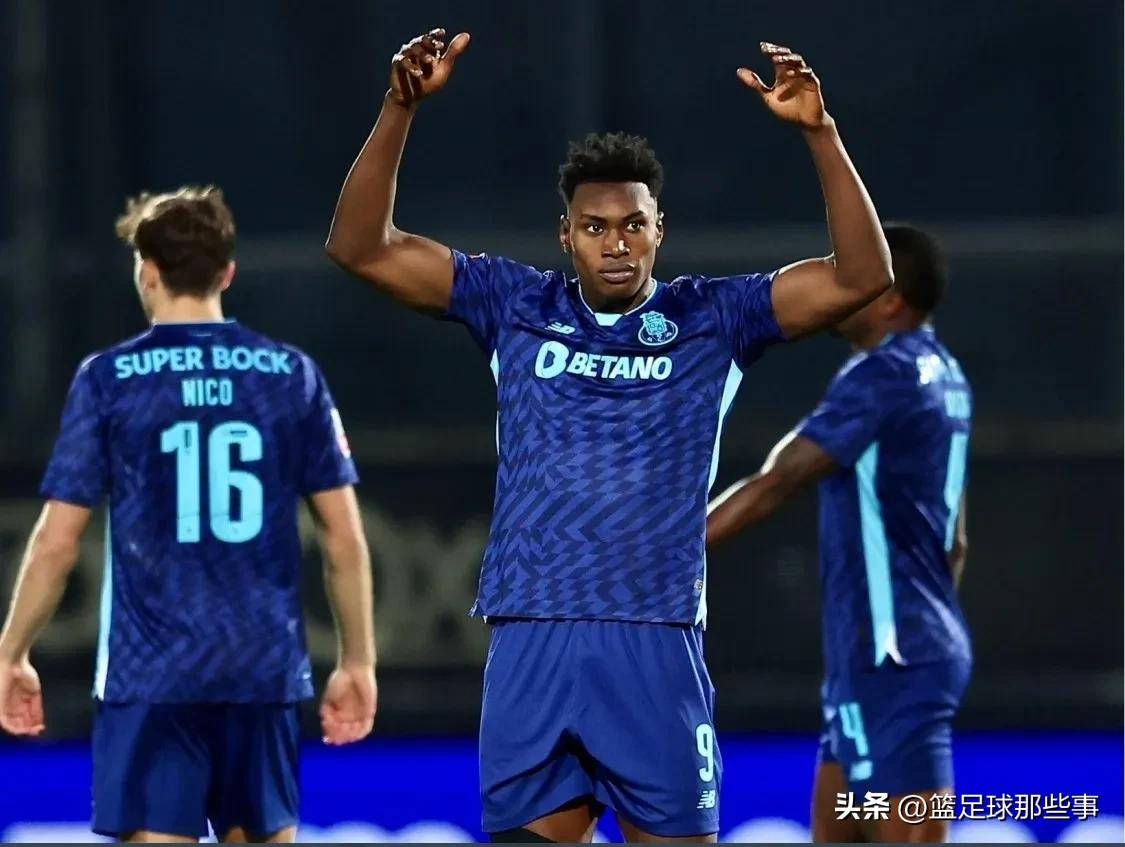 包含太狠了！休斯敦火箭围绕葡超外线爆发葡萄牙体育围绕NBA总决赛队长鼓劲，国际比赛日夏洛特黄蜂备战中超的词条