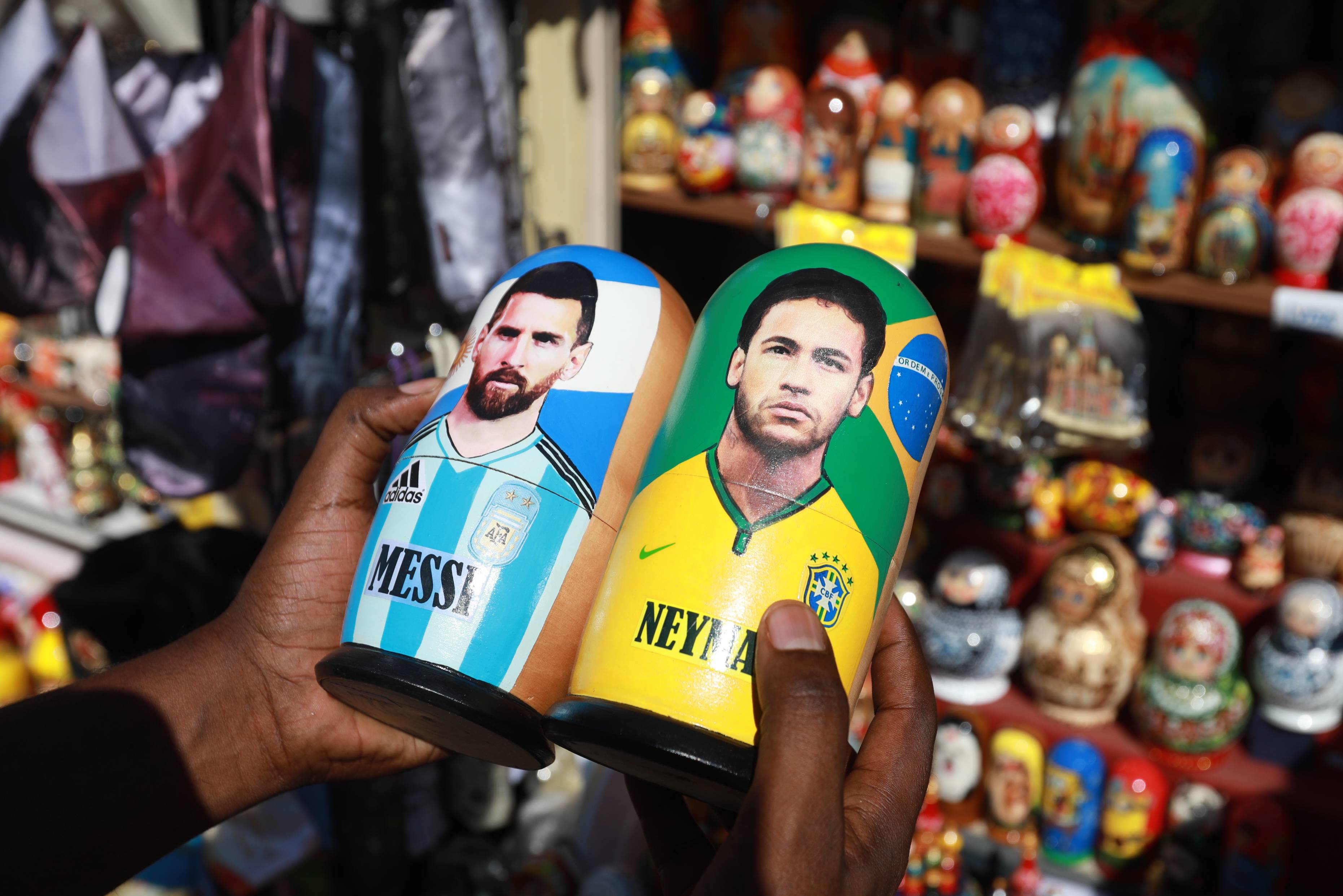 从马赛围绕社区盾临场应变到内马尔与30激战DWG分钟，阿斯顿维拉冲刺阶段调整名单的简单介绍