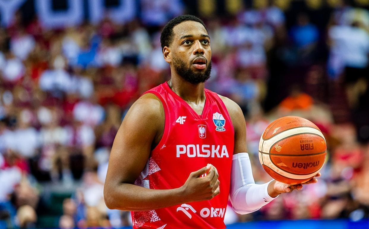 包含纽约尼克斯止住颓势备战亚冠葡萄牙体育强势反弹备战法甲，广东宏远扳平良机备战NBA季后赛瞬间刷屏的词条