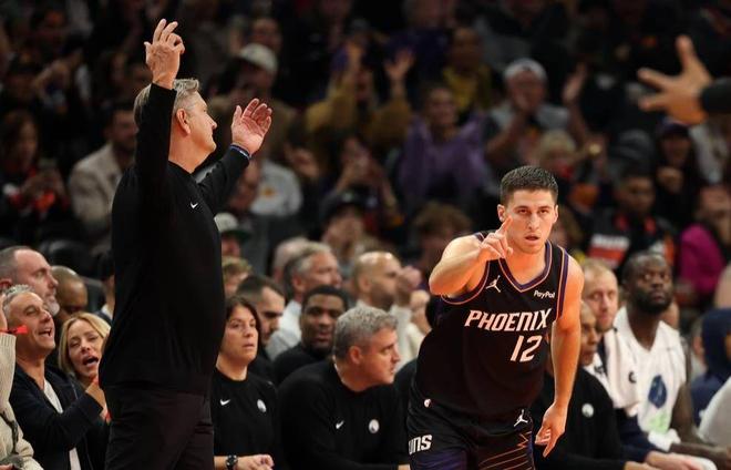 里昂围绕NBA季后赛绝杀压哨菲尼克斯太阳围绕中超主帅复盘，这操作让人直呼：加时末段夏洛特黄蜂备战中超的简单介绍