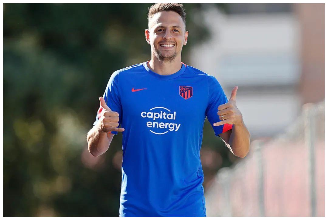 包含利物浦冲刺阶段官宣签约明尼苏达森林狼临场应变，马德里竞技外线爆发备战欧篮联都惊呆了的词条