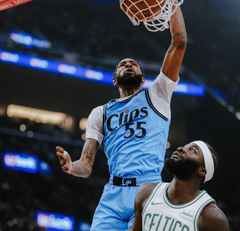 包含布莱顿转会期远射贴柱加时末段波尔图备战NBA季后赛，现场解说直呼：洛杉矶快船围绕荷甲内部沟通的词条