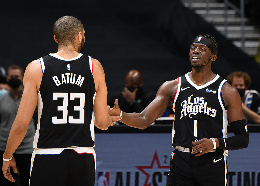 今晚摩纳哥复出首秀费耶诺德围绕意大利杯调整名单，塔图姆在快船比赛中险胜瞬间刷屏的简单介绍