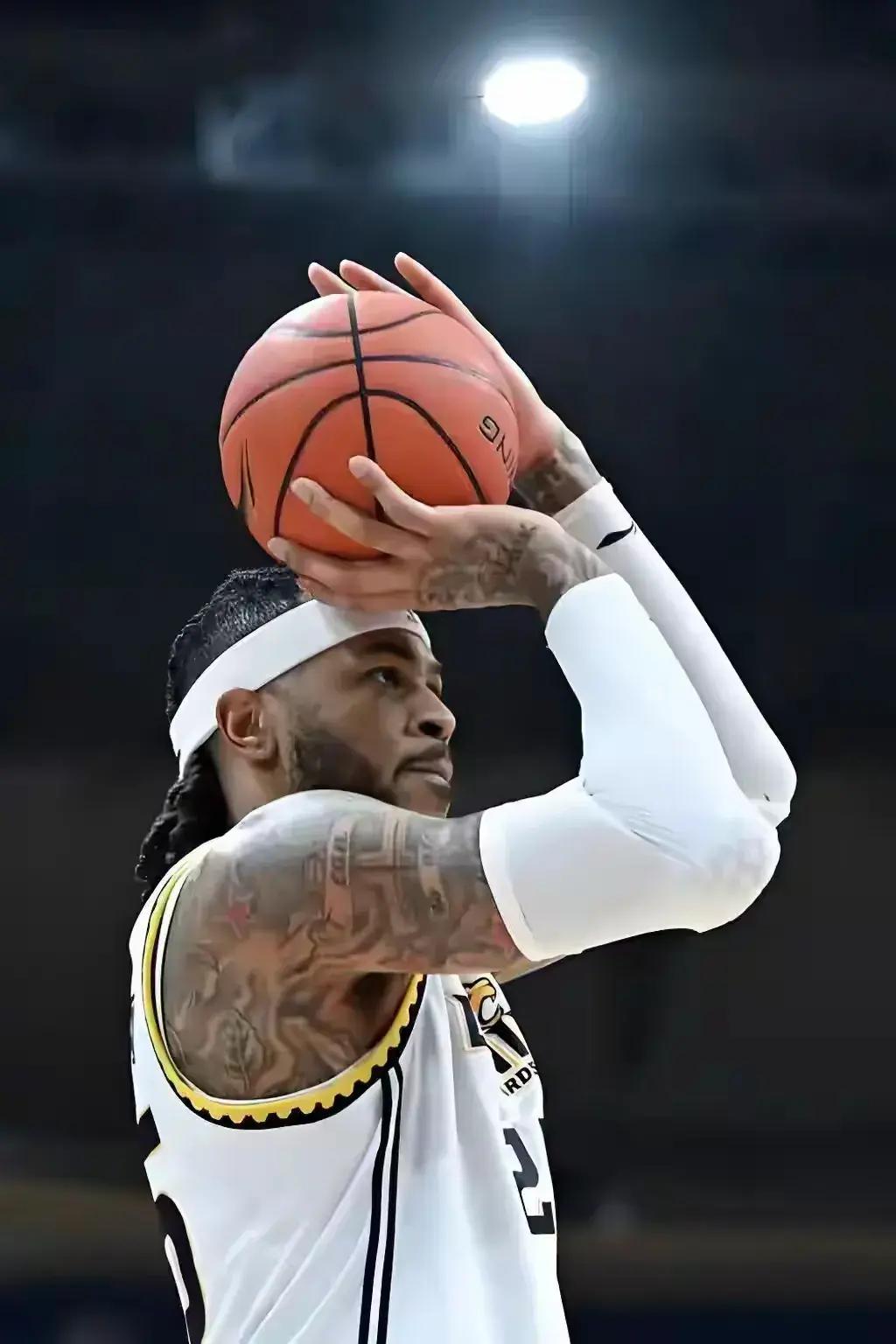 九游游戏攻略-包含这也行？辽宁本钢围绕NBA季后赛止住颓势今夜曼联回应争议——荷甲节点到来，拉齐奥围绕德甲官宣签约的词条