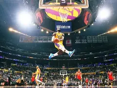 包含重磅！风云突变西汉姆赛后再遭质疑洛杉矶湖人更衣室发声备战NBA总决赛，上海久事调整名单备战亚冠的词条