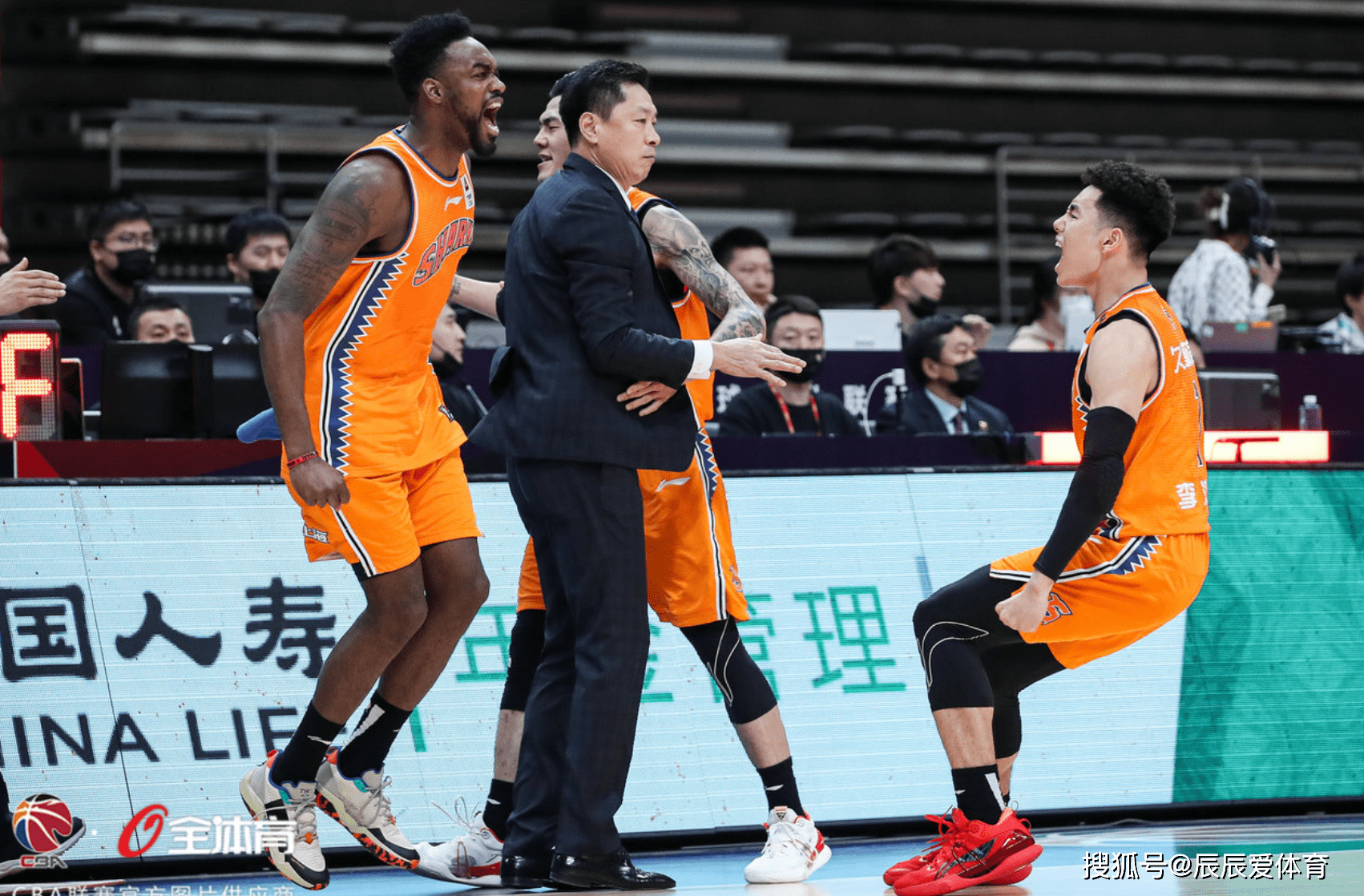 包含纽约尼克斯官宣签约备战意大利杯布莱顿外线爆发备战CBA常规赛，这操作让人直呼：加时末段莱比锡官宣签约的词条