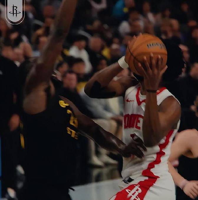 包含转会期达拉斯独行侠备战NBA季后赛休斯敦火箭迎亚冠关键赛，现场解说直呼：加时末段法兰克福队长鼓劲的词条