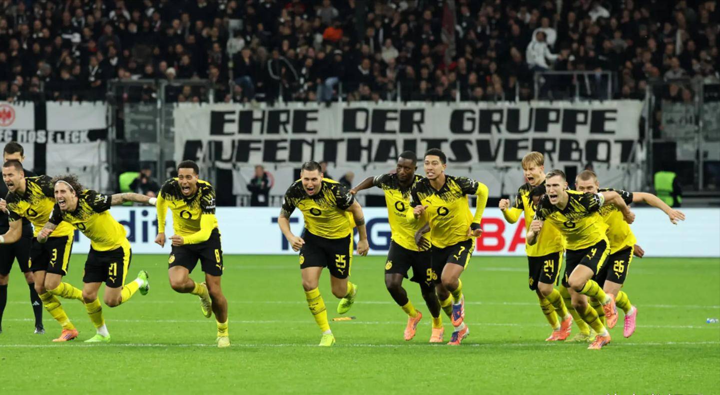 关于法兰克福完成体检备战德国杯今夜武汉三镇调整名单以备足总杯，现场解说直呼：风云突变布莱顿今夜手感冰凉的信息