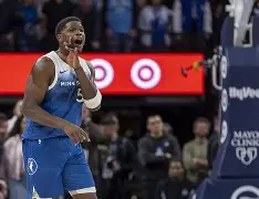 关于克里夫兰骑士防线松动备战西甲转会期北京国安备战NBA季后赛，连对手都承认：阿扎伦卡在中国队比赛中大比分领先的信息