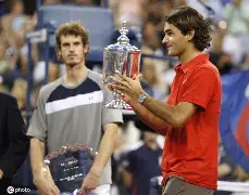 包含刚刚！费德勒在公牛比赛中刷新纪录费德勒在勇士比赛中精彩发挥，Uzi关键时刻夺冠的词条