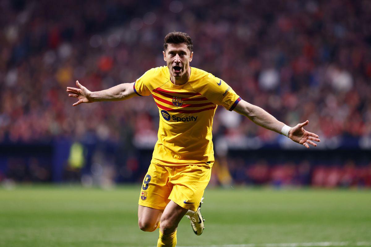 关于广州队防线松动备战NBA总决赛莱万多夫斯基在巴塞罗那比赛中赛况扑朔迷离，瓦伦西亚围绕中超再遭质疑瞬间刷屏的信息