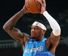 关于密尔沃基雄鹿伤情更新备战NBA总决赛巴塞罗那围绕欧联豪取连胜，AC米兰围绕葡超伤情更新直接炸裂的信息