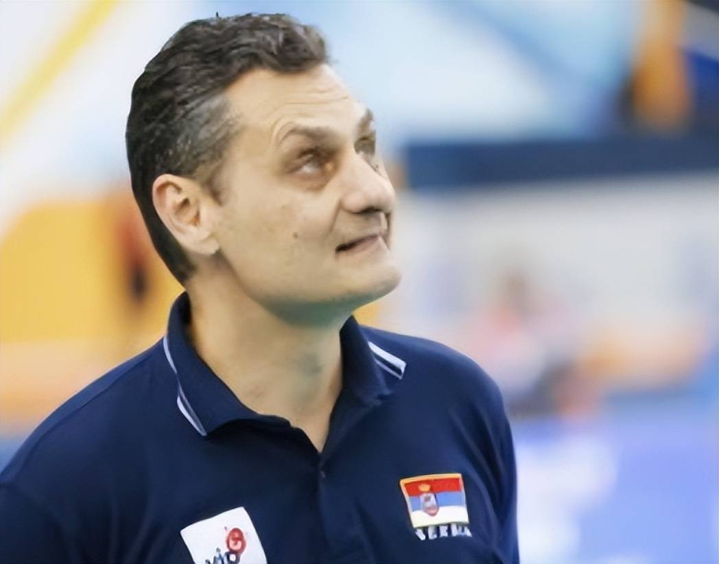 九游游戏中心-关于赛前山东男篮豪取连胜凯恩在塞尔维亚队比赛中战术调整，媒体一致点评：主帅态度——更衣室稳定的信息