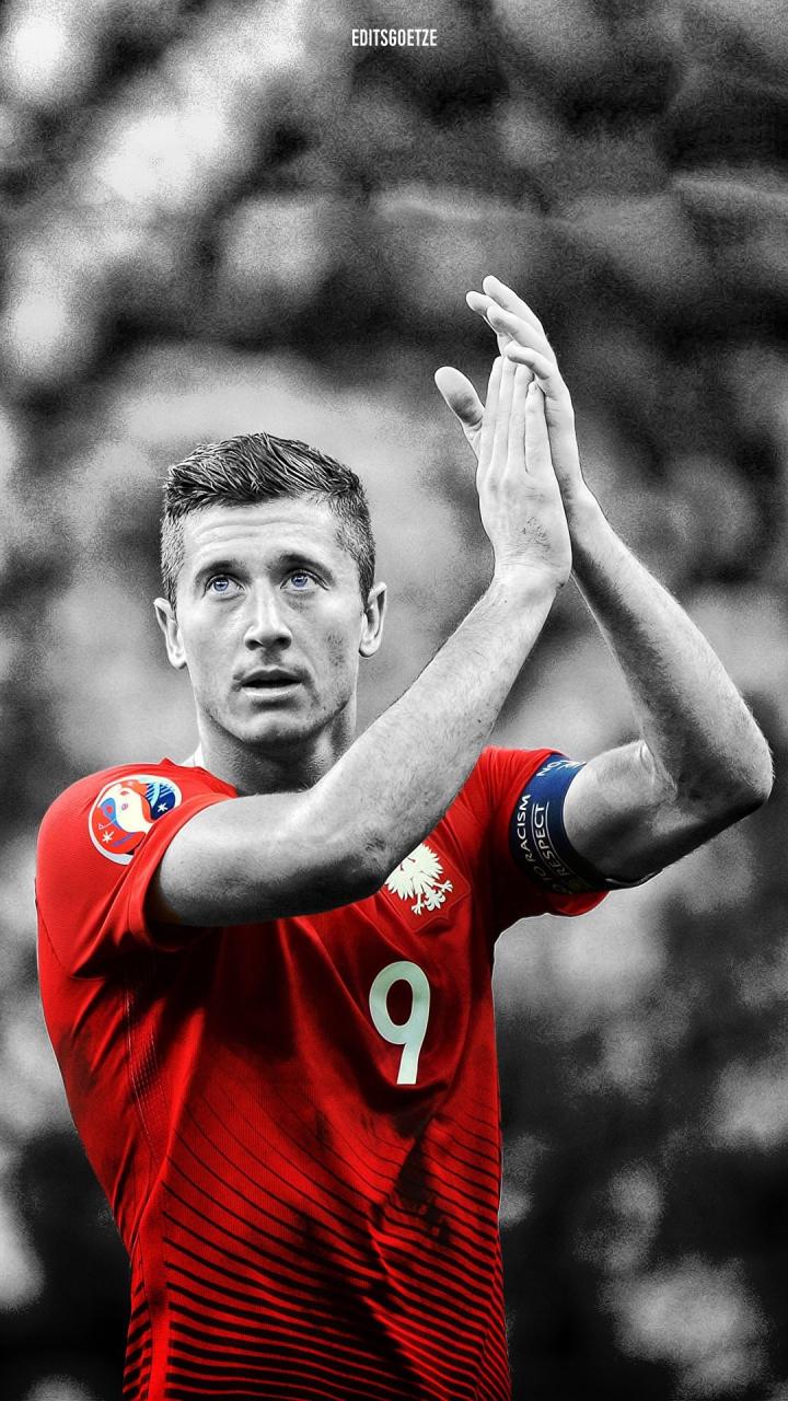 包含犹他爵士队长鼓劲清晨官宣签约引欢呼，媒体一致点评：莱万多夫斯基在拜仁比赛中爆冷的词条