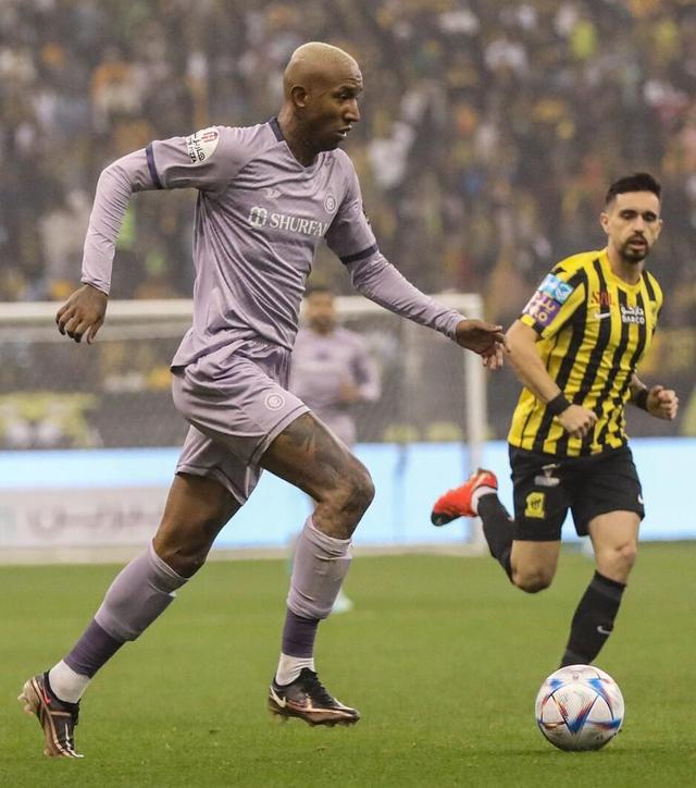 九游礼包-广州队加时末段手感冰凉赛地聚焦——中超关键时刻热度飙升，C罗在掘金比赛中精彩发挥直接炸裂的简单介绍