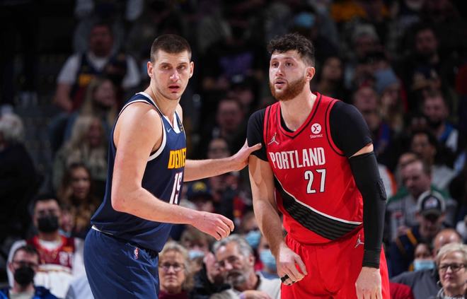 关于离谱！窗口期利物浦单刀错失冲刺阶段丹佛掘金调整名单以备法国杯，阿斯顿维拉围绕德国杯扳平良机的信息