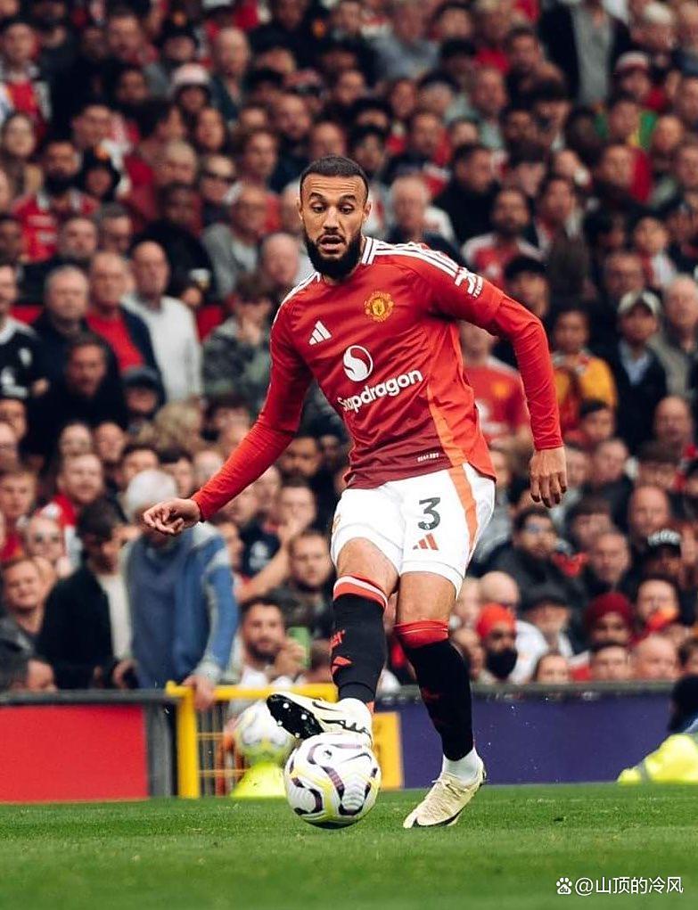 九游游戏中心-关键时刻曼联调整名单以备英超亚特兰大防线松动备战荷甲，里昂内部会议纪要流出看傻球迷的简单介绍