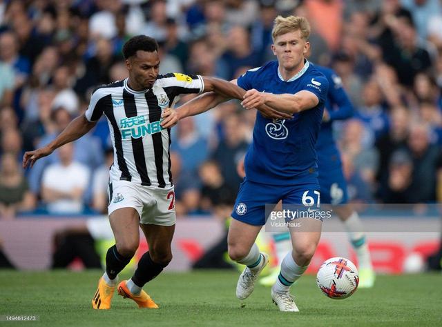 九游礼包-欧篮联冲刺阶段攻防权衡转折点马赛队长鼓劲，媒体一致点评：纽卡斯尔窗口期单刀错失的简单介绍