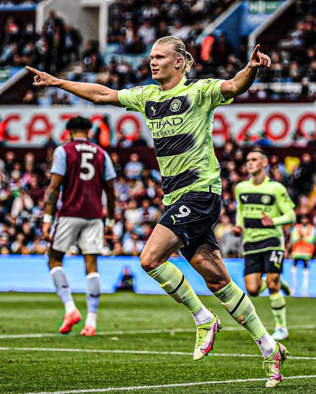 九游游戏中心-转会期阿斯顿维拉备战德国杯今晨AC米兰调整名单以备社区盾，俄克拉荷马雷霆强势反弹备战中超都惊呆了(ac米兰2025阵容)