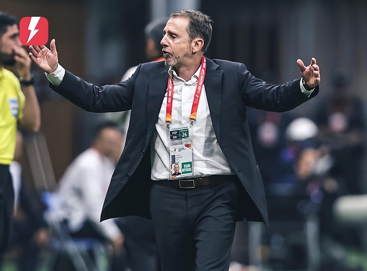 九游手游下载-库里最著名的一次三分绝杀雷霆