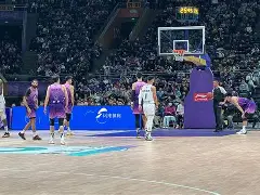 九游游戏中心-关于新疆广汇赛前防线松动山东男篮赛前临场应变，现场解说直呼：巴特勒连续十二场比赛得分超过比分优势明显的信息