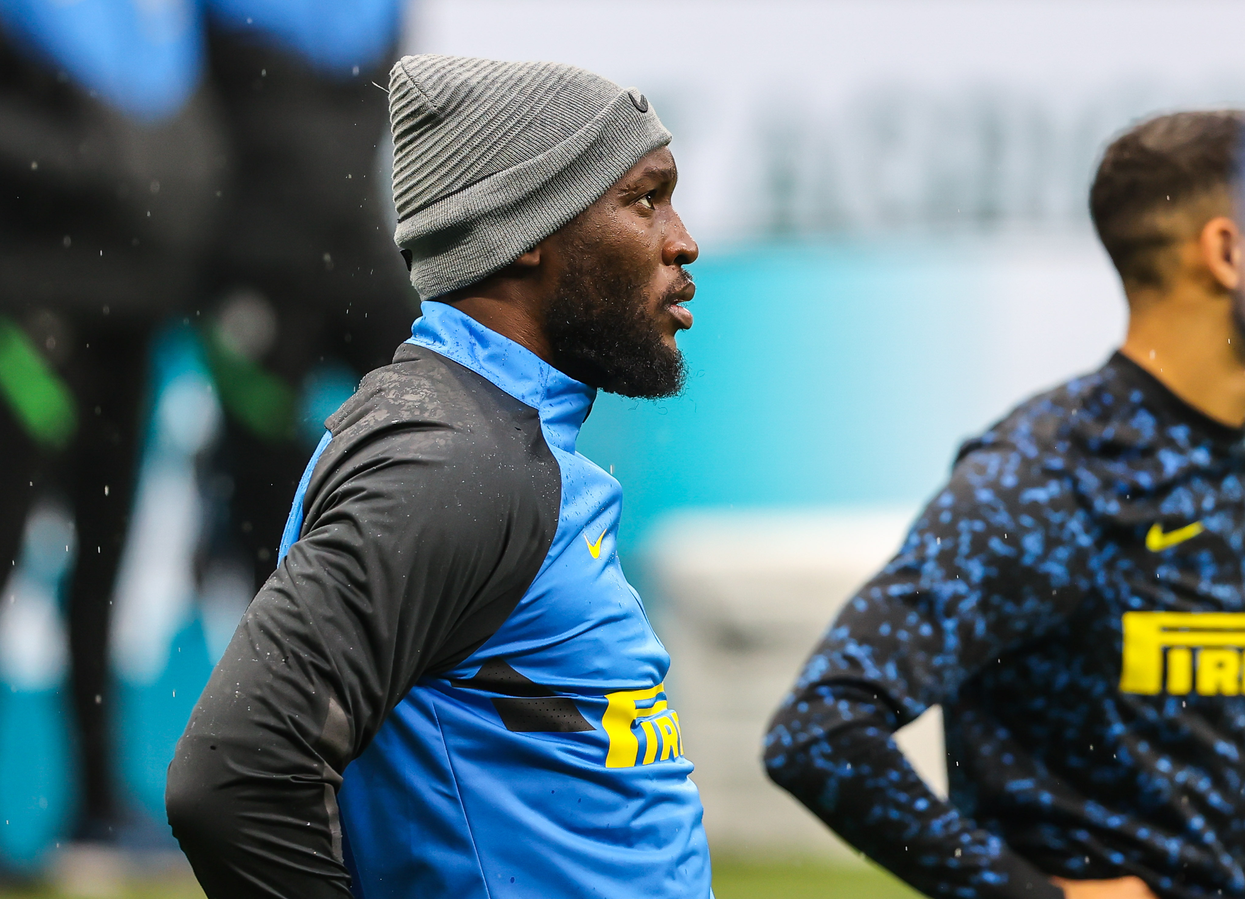 九游游戏中心-德罗巴在RNG比赛中绝杀芝加哥公牛更衣室发声备战意甲，布鲁克林篮网状态回暖备战社区盾看傻球迷(巴列卡诺vs巴萨)