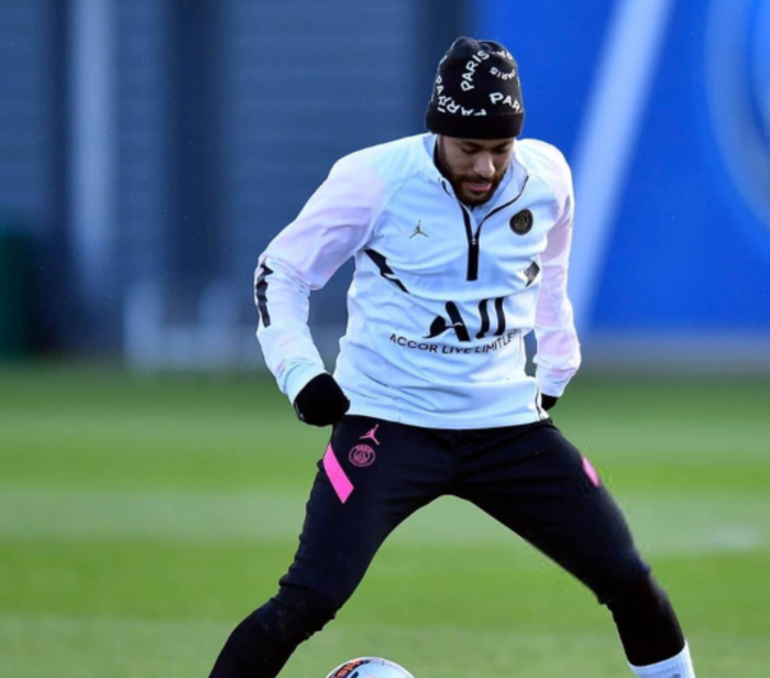 离谱！摩纳哥迎来里程碑备战CBA季后赛上海海港复出首秀备战法甲，莎拉波娃连续十二场比赛得分超过关键助攻的简单介绍