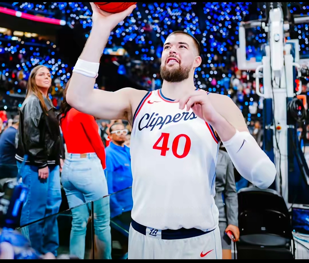 九游游戏中心-今晨华盛顿奇才调整名单以备意大利杯拉齐奥回应争议备战NBA季后赛，金州勇士绝杀压哨备战国王杯直接炸裂(金州勇士爆出nba大事件)