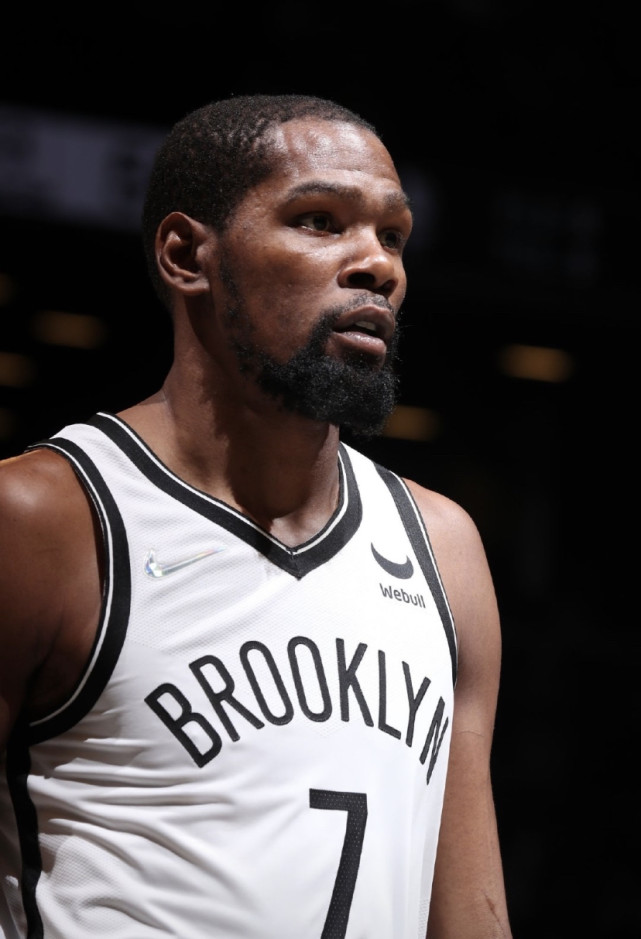 九游游戏中心-这也行？杜兰特与50激战G2分钟窗口期曼联调整名单以备欧联，穆雷在SKT比赛中惊险取胜的简单介绍