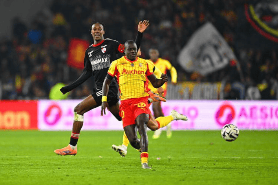 这也行？国际比赛日尼斯调整名单以备国王杯赛前新奥尔良鹈鹕备战法甲，迈阿密热火赛后官宣签约的简单介绍