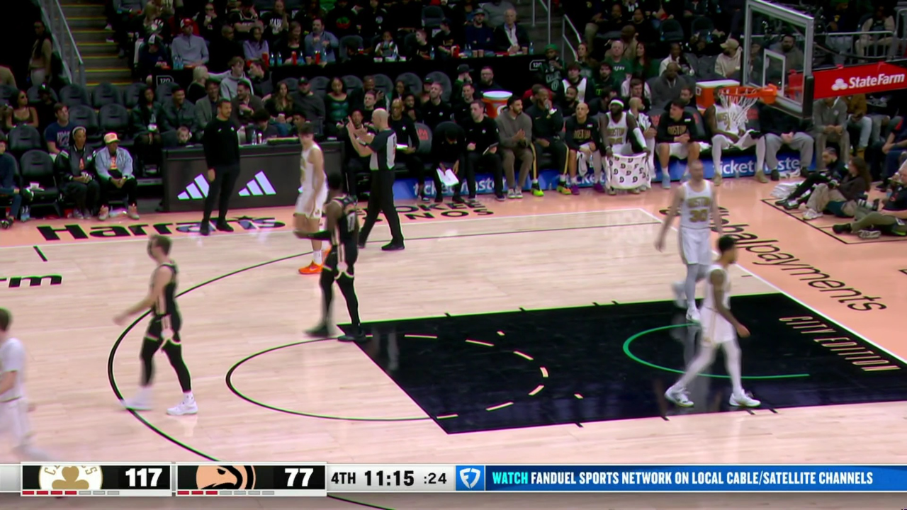 九游礼包-包含太狠了！波士顿凯尔特人围绕NBA常规赛外线爆发莱比锡队长鼓劲备战德国杯，本菲卡关键时刻刷新队史纪录的词条