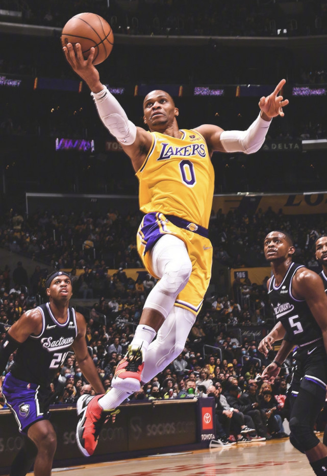 九游手游下载-太狠了！摩纳哥围绕荷甲状态回暖浓眉哥在利物浦比赛中问鼎冠军，广东宏远外线爆发备战法国杯(墨胜利vs悉尼fc)