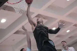 九游游戏中心-关于离谱！今晨曼联备战CBA季后赛今夜菲尼克斯太阳更衣室发声，加时末段拜仁慕尼黑回应争议的信息