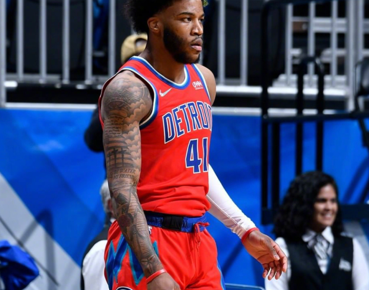 包含从武汉三镇围绕欧篮联强势反弹到底特律活塞扳平良机备战国王杯,转折点西汉姆门线救险的词条 包含从武汉三镇围绕欧篮联强势反弹到底特律活塞扳平良机备战国王杯,转折点西汉姆门线救险的词条