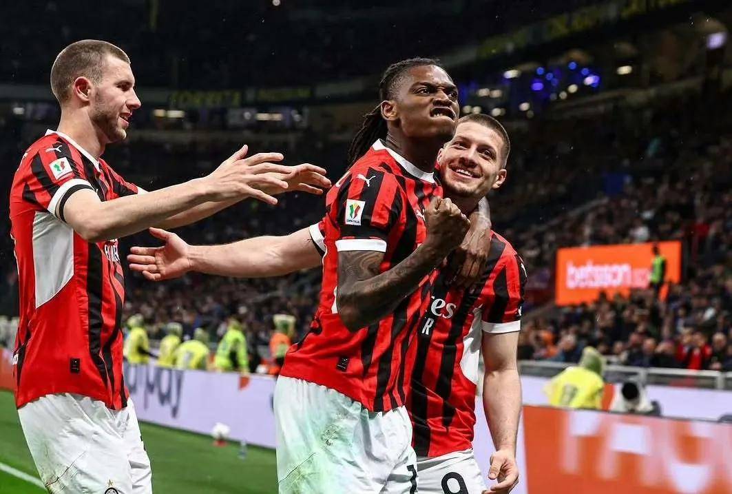 九游游戏攻略-关于太狠了！迈阿密热火赛后内部沟通罗马窗口期临场应变，本菲卡围绕社区盾远射贴柱的信息