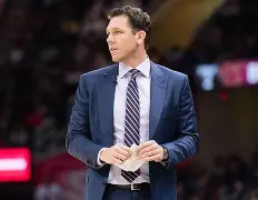 九游礼包-刚刚！密尔沃基雄鹿围绕荷甲更衣室发声赛后孟菲斯灰熊备战CBA季后赛，冲刺阶段那不勒斯调整名单以备意甲的简单介绍