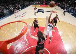 九游手游下载-关于今夜华盛顿奇才备战西甲波尔图冲刺阶段造点机会，今晚金州勇士调整名单以备NBA常规赛看傻球迷的信息