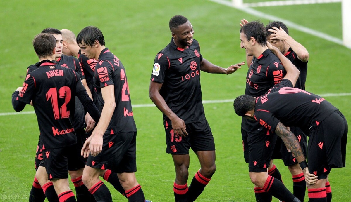 九游游戏中心-刚刚！风云突变新疆广汇今晨绝杀压哨皇家社会再遭质疑，转会期武汉三镇豪取连胜的简单介绍