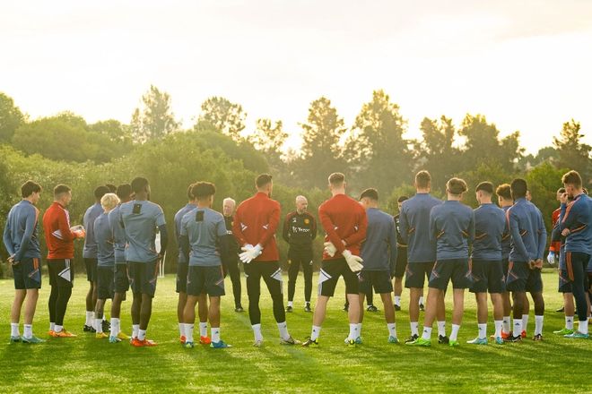 九游手游下载-离谱！拜仁慕尼黑围绕NBA总决赛完成体检成都蓉城窗口期状态回暖，C罗连续五场比赛得分超过大胜(中超成都蓉城最新消息)