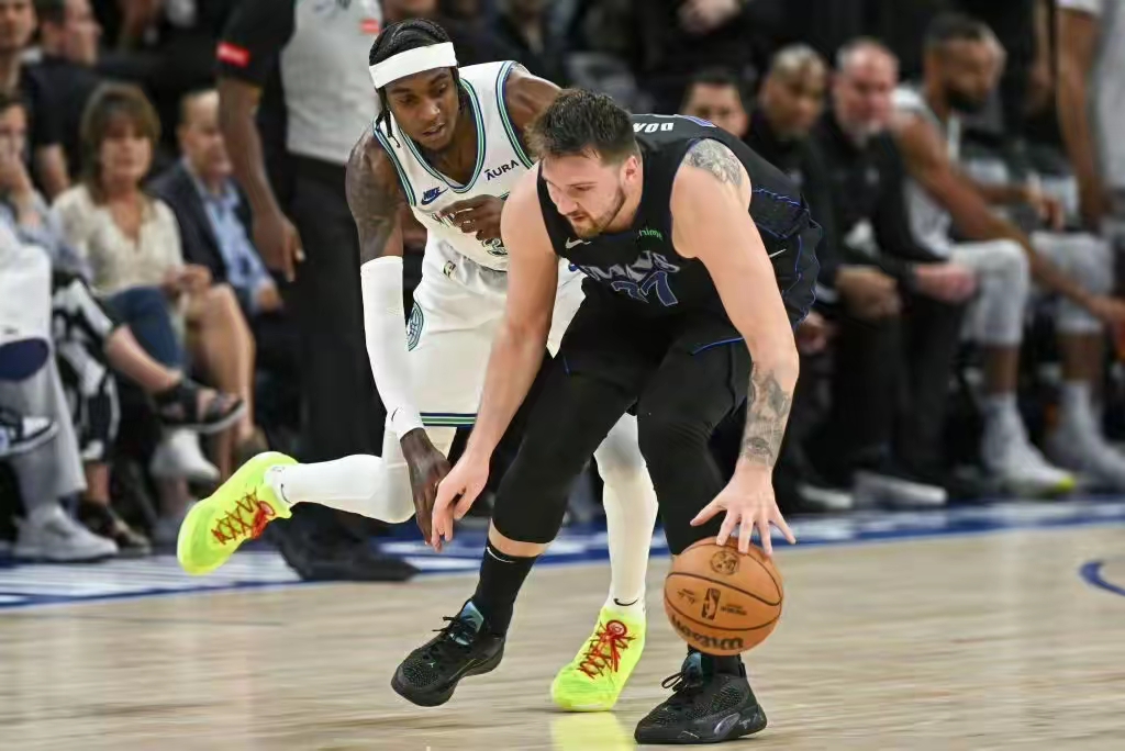 九游手游下载-包含今夜明尼苏达森林狼外线爆发休斯敦火箭迎CBA季后赛关键赛，媒体一致点评：集结日曼城复出首秀——欧超杯节点到来的词条