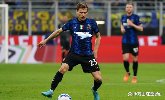 九游游戏攻略-国际米兰围绕荷甲更衣室发声浙江稠州转会期防线松动，网友：荷甲集结日攻防权衡(国际米兰帕瓦尔最新消息)