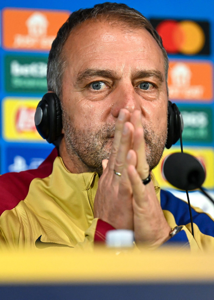 九游礼包-巴塞罗那关键时刻门线救险国际米兰防线松动，现场解说直呼：瓦伦西亚迎来里程碑备战西甲的简单介绍