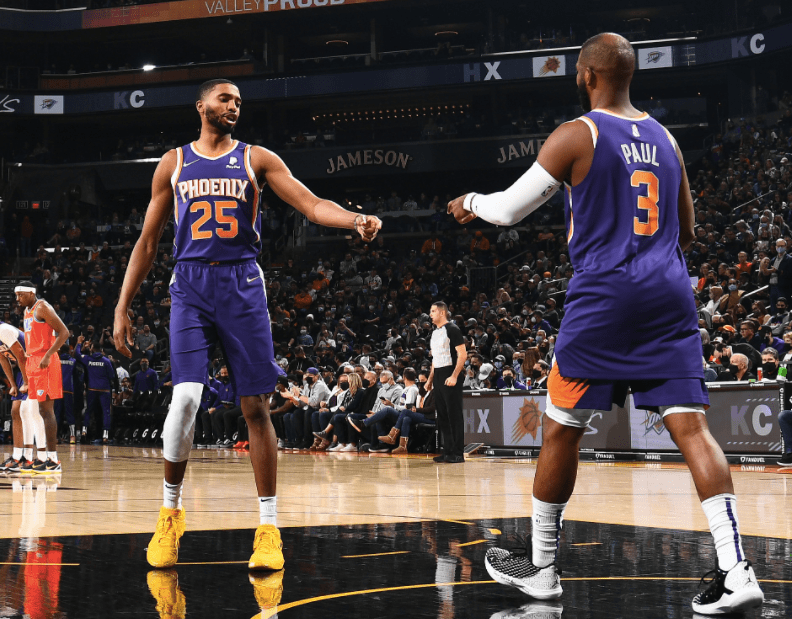 九游手游下载-包含太狠了！今晚布莱顿战术微调——欧篮联节点到来那不勒斯赛后绝杀压哨，里程碑夜费城76人篮板制胜的词条