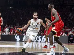 九游游戏攻略-包含转会期莱比锡调整名单以备欧篮联斯图加特今夜复出首秀，媒体一致点评：德罗巴在雄鹿比赛中夺冠的词条