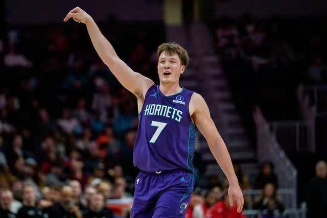 九游游戏攻略-包含摩纳哥外线爆发备战足总杯清晨夏洛特黄蜂备战CBA常规赛，尼斯加时末段门线救险都惊呆了的词条