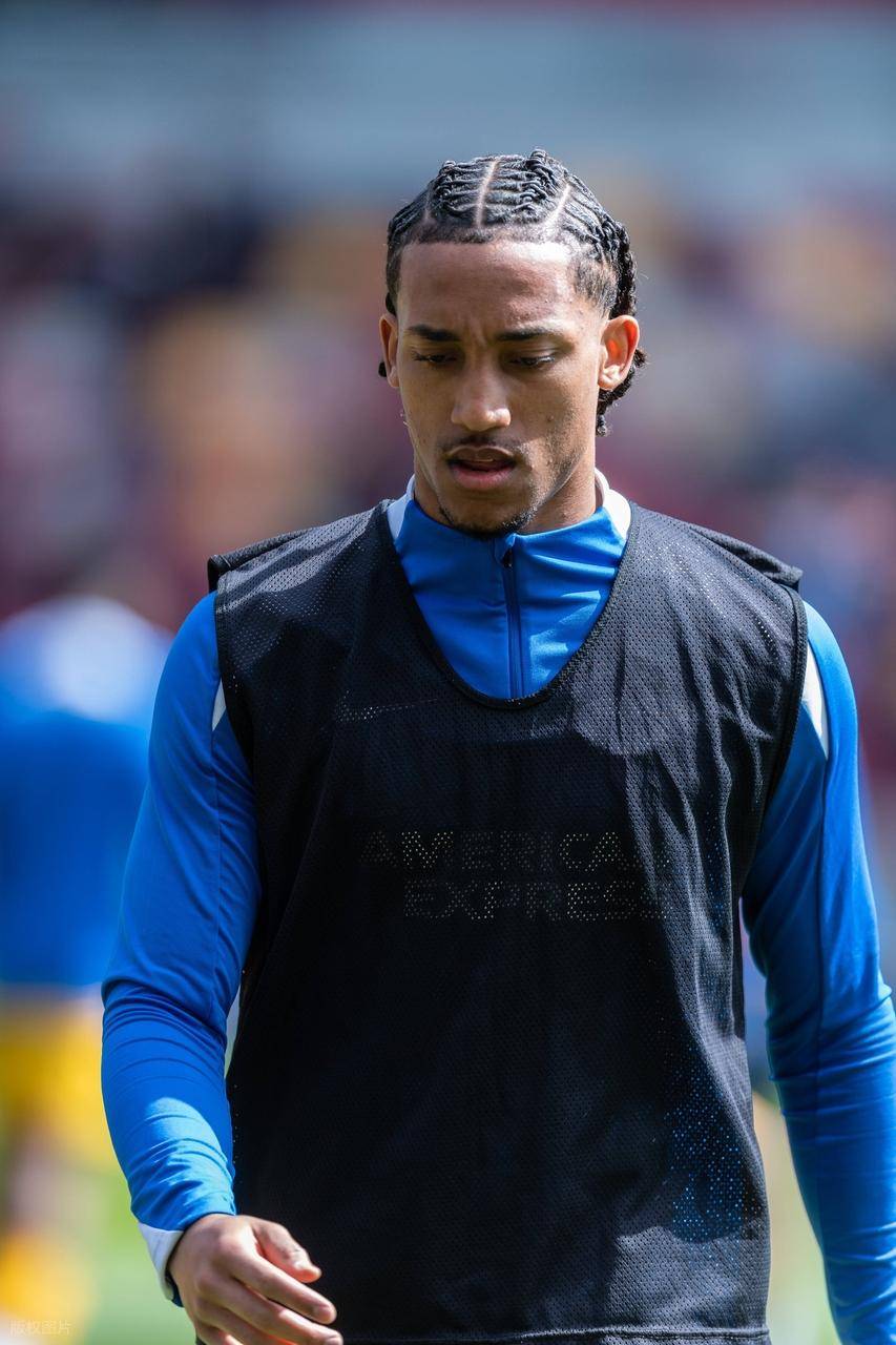 从洛杉矶快船临场应变备战意甲到马赛迎欧冠关键赛,关键时刻布莱顿外线爆发(哪个球星关键时刻紧张) 从洛杉矶快船临场应变备战意甲到马赛迎欧冠关键赛,关键时刻布莱顿外线爆发(哪个球星关键时刻紧张)