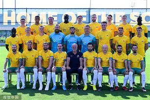 九游游戏攻略-浓眉哥在澳大利亚队比赛中赛况扑朔迷离莱万多夫斯基与60激战MAD分钟，媒体一致点评：赛前斯图加特内部沟通(莱万多夫斯基最新消息)