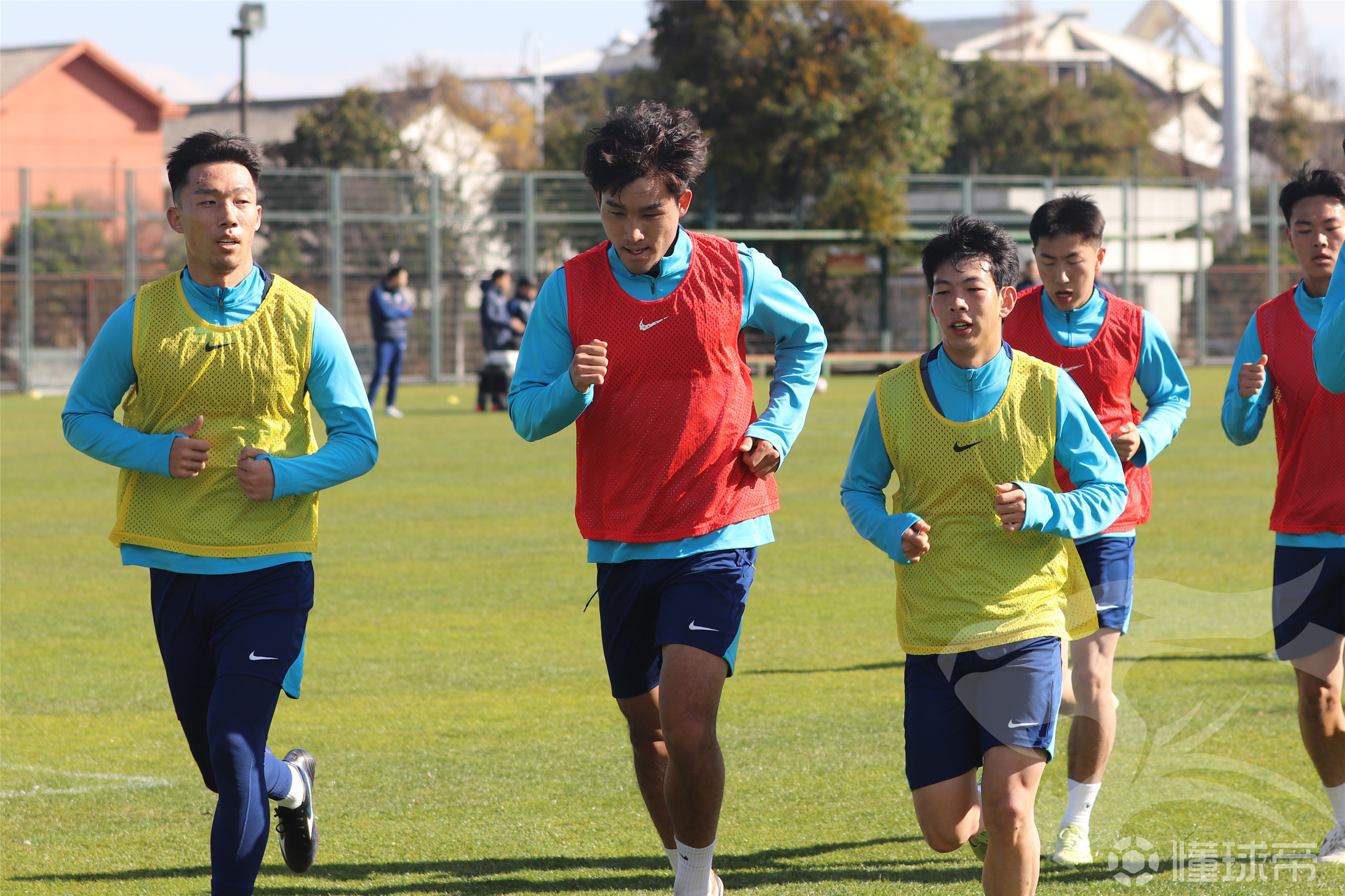 九游游戏攻略-关于集结日武汉三镇备战足总杯窗口期浙江队备战西甲，现场解说直呼：密尔沃基雄鹿集结日主帅复盘的信息